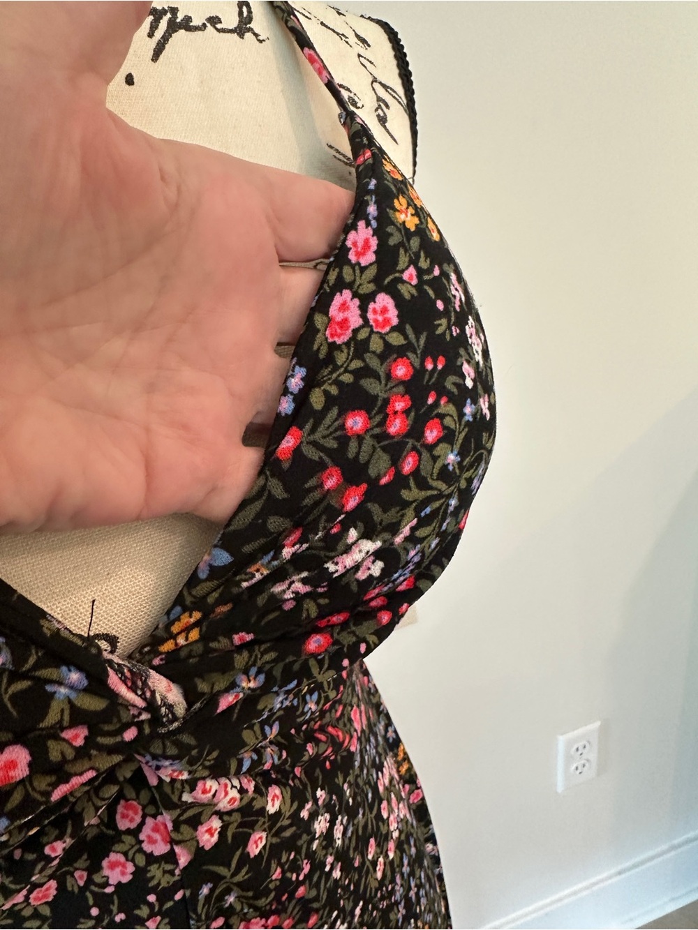 No Boundaries Black Floral Maxi Dress lightly padded cups size M - Picture 3 of 11